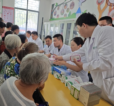 崇阳县高枧乡 医疗服务“零距离”，守护健康“不停步”