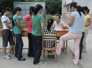 我院开展心理健康现场咨询服务活动，为师生健康护航